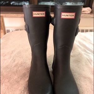 Hunter two colored mid boots